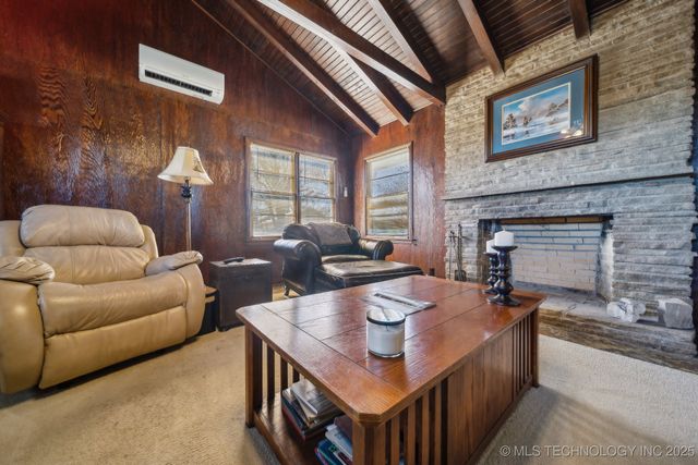 1401 S Woodland Drive, Okmulgee, OK 74447