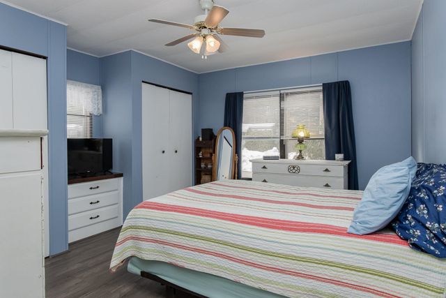 25 Village Drive, Raymond, NH 03077