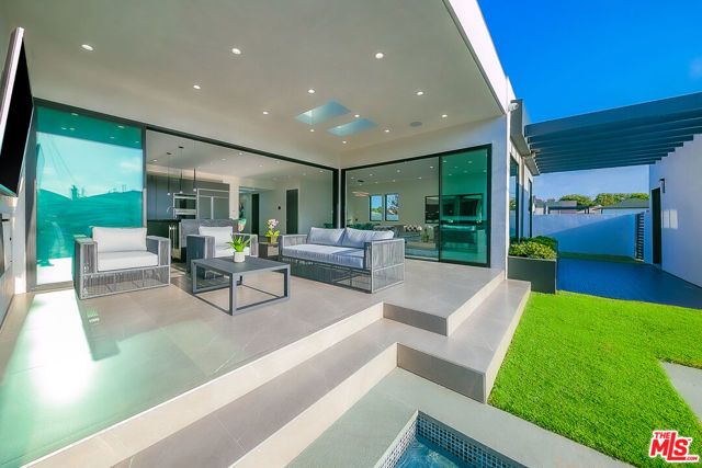 1855 STEARNS Drive, Los Angeles, CA 90035