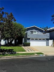 4509 Guava, Seal Beach, CA 90740
