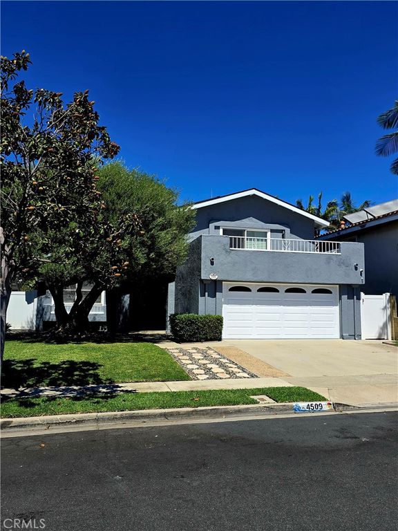 4509 Guava, Seal Beach, CA 90740
