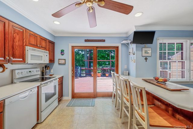 15 Wood Drive, Oyster Bay, NY 11771