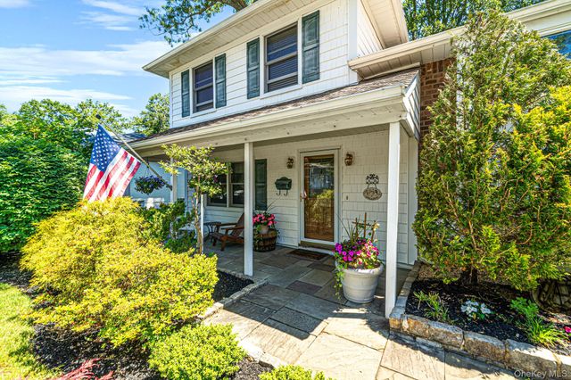 15 Wood Drive, Oyster Bay, NY 11771