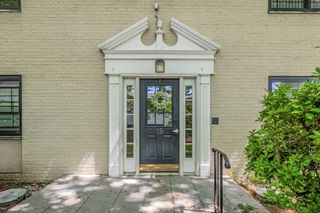 15 Manchester Road 2l, Eastchester, NY 10709