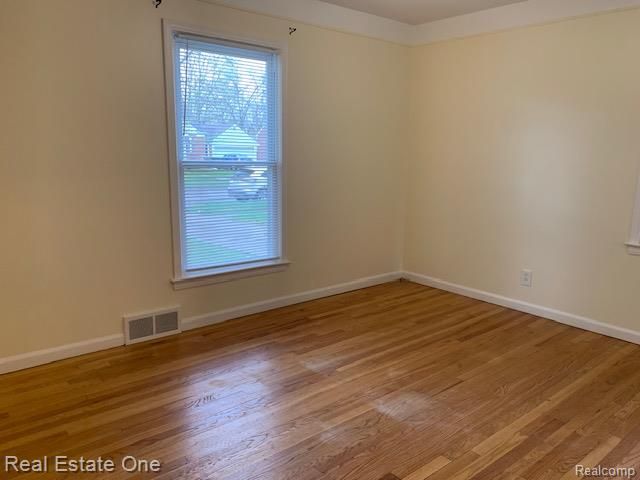 1726 Moran Avenue, Lincoln Park, MI 48146