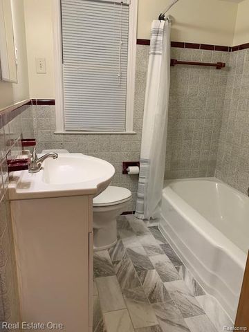 1726 Moran Avenue, Lincoln Park, MI 48146