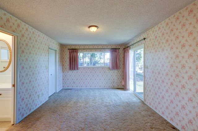 6656 N Dearing Avenue, Fresno, CA 93710