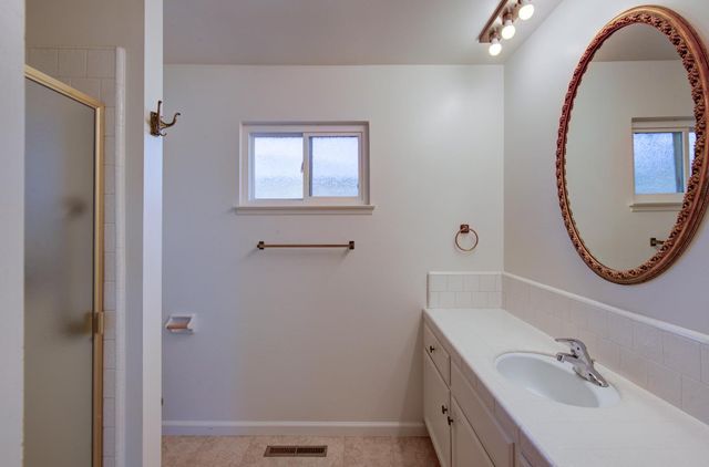 6656 N Dearing Avenue, Fresno, CA 93710