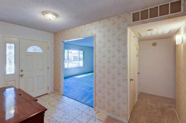 6656 N Dearing Avenue, Fresno, CA 93710