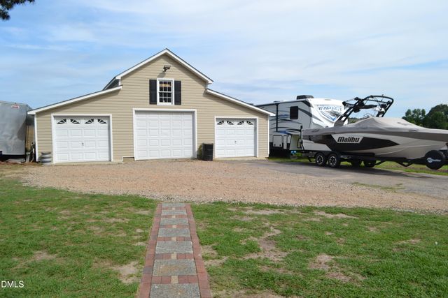 1066 Nc 27 E, Lillington, NC 27546