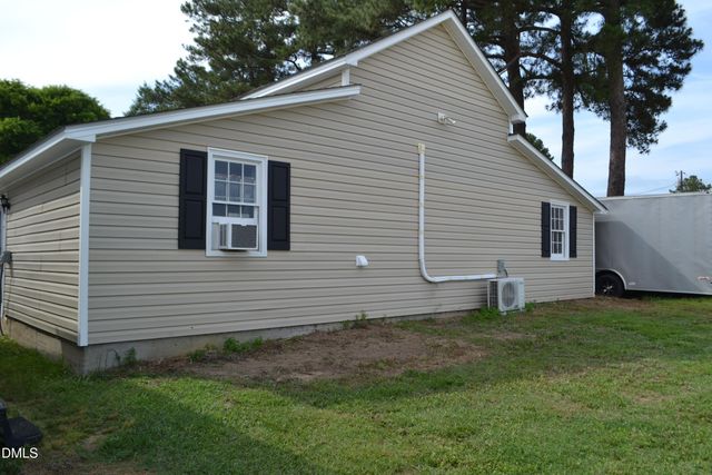 1066 Nc 27 E, Lillington, NC 27546