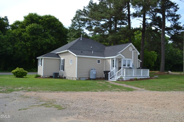 1066 Nc 27 E, Lillington, NC 27546
