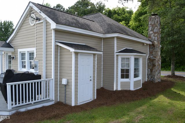 1066 Nc 27 E, Lillington, NC 27546