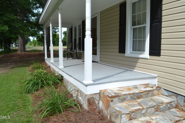 1066 Nc 27 E, Lillington, NC 27546
