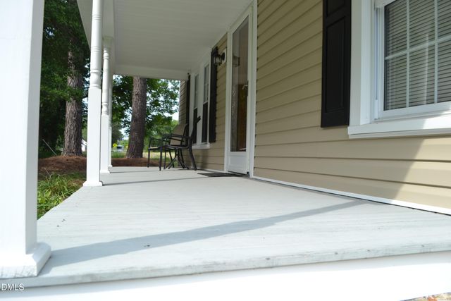 1066 Nc 27 E, Lillington, NC 27546
