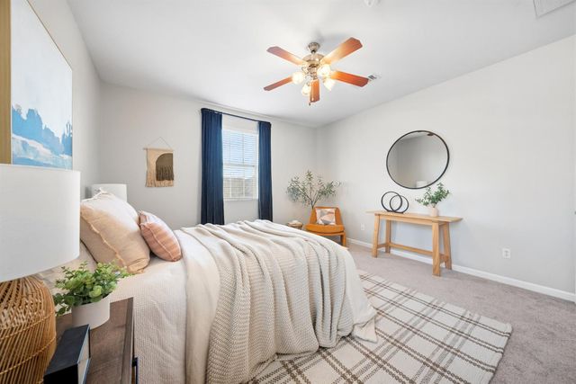 2792 Crested St, West Sacramento, CA 95691