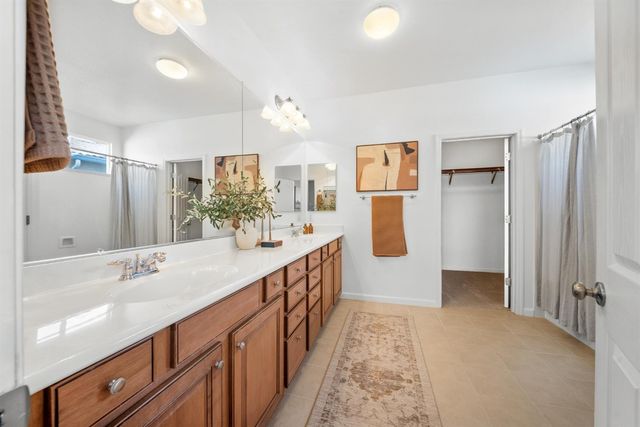 2792 Crested St, West Sacramento, CA 95691