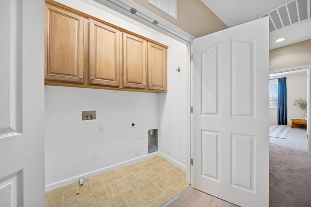 2792 Crested St, West Sacramento, CA 95691