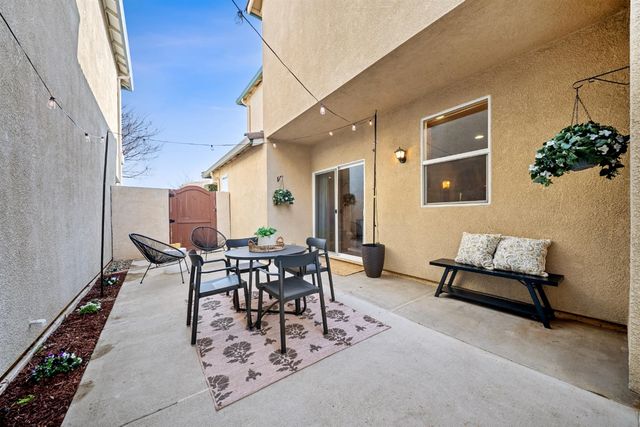 2792 Crested St, West Sacramento, CA 95691