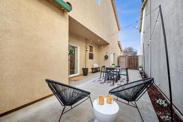 2792 Crested St, West Sacramento, CA 95691