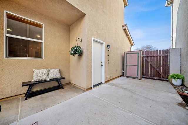 2792 Crested St, West Sacramento, CA 95691