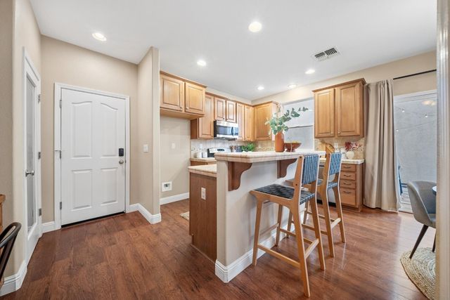 2792 Crested St, West Sacramento, CA 95691