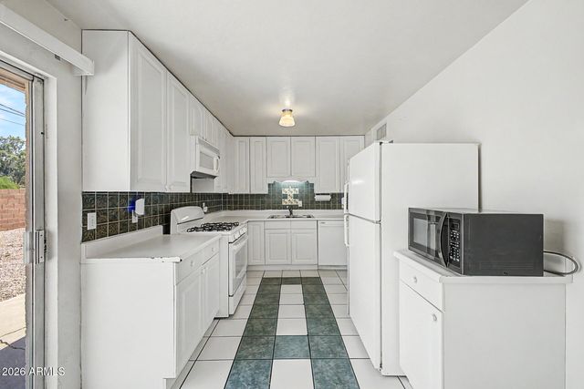 620 E VISTA DEL CERRO Drive, Tempe, AZ 85281