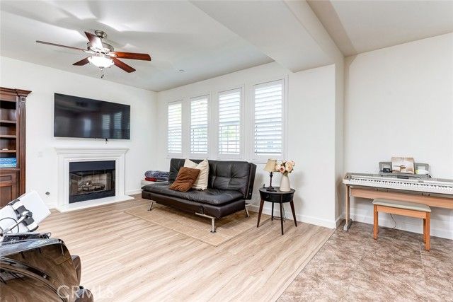 15220 Cambridge, Tustin, CA 92782