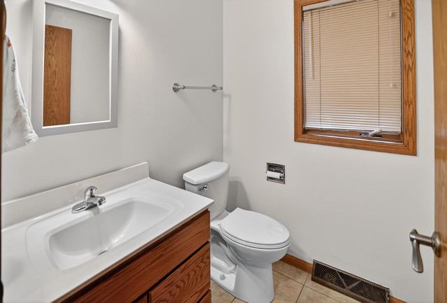 383 Sunnyview Lane, Marshall, WI 53559
