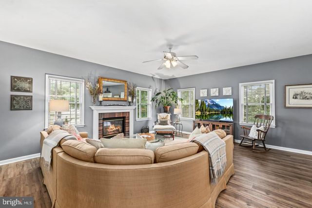 7067 KELLY RD, Warrenton, VA 20187