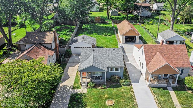 1022 Whitcomb Avenue, Royal Oak, MI 48073