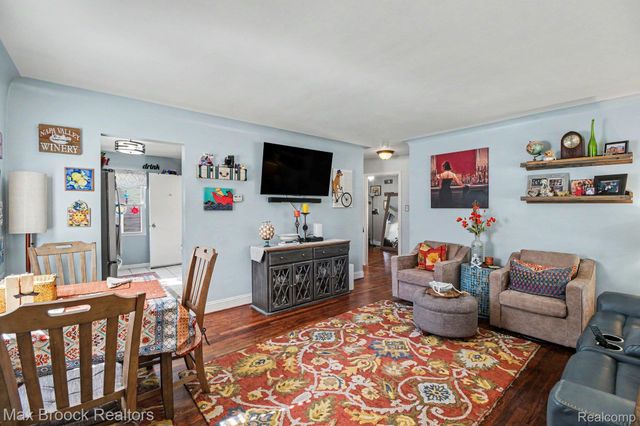1022 Whitcomb Avenue, Royal Oak, MI 48073