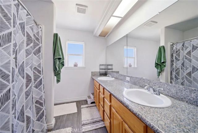 14083 Pawnee Road, Apple Valley, CA 92307