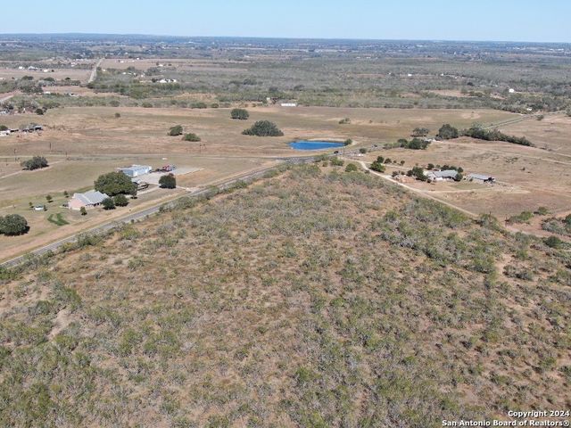 6459 Fm 536, Floresville, TX 78114