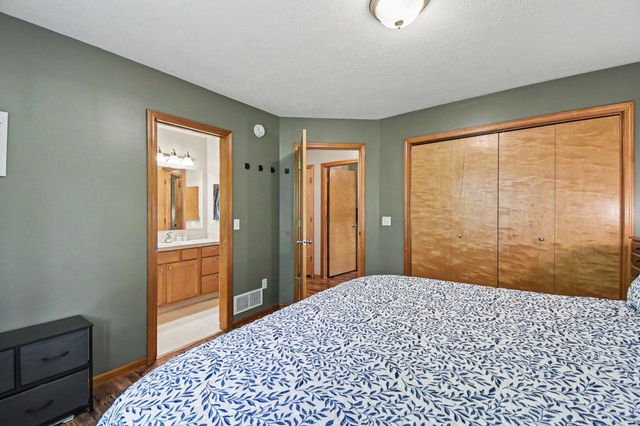3540 Breezewood Drive SE, Grand Rapids, MI 49512