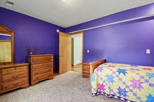 3540 Breezewood Drive SE, Grand Rapids, MI 49512