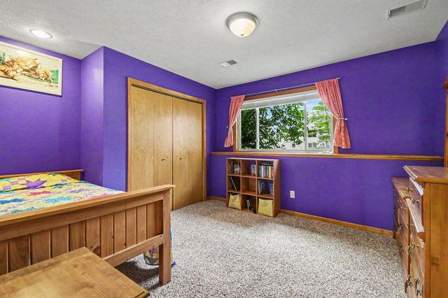 3540 Breezewood Drive SE, Grand Rapids, MI 49512