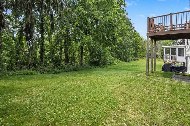 3540 Breezewood Drive SE, Grand Rapids, MI 49512