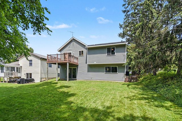 3540 Breezewood Drive SE, Grand Rapids, MI 49512