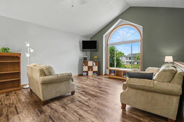 3540 Breezewood Drive SE, Grand Rapids, MI 49512
