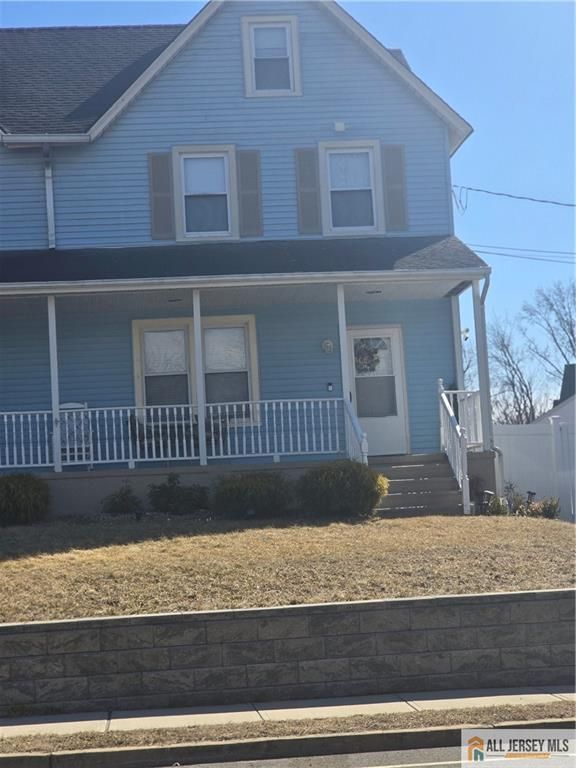 23 Maple Street, Helmetta, NJ 08828