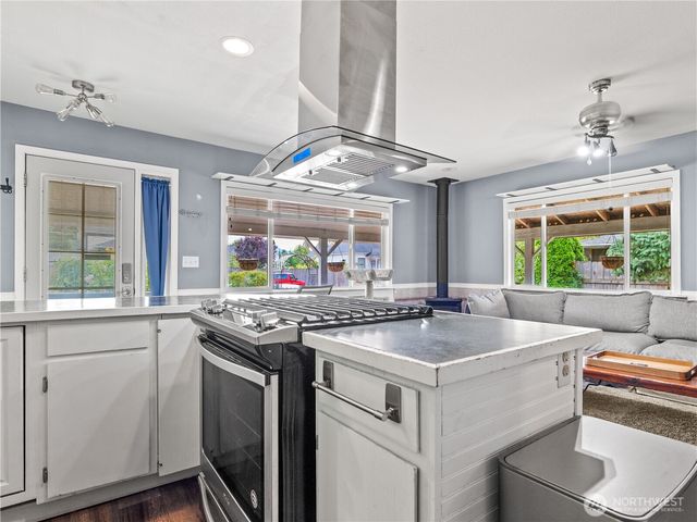 206 Kentucky Avenue, Granite Falls, WA 98252