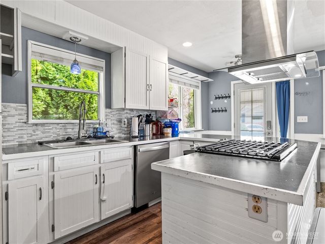 206 Kentucky Avenue, Granite Falls, WA 98252