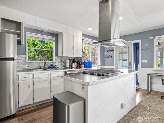 206 Kentucky Avenue, Granite Falls, WA 98252