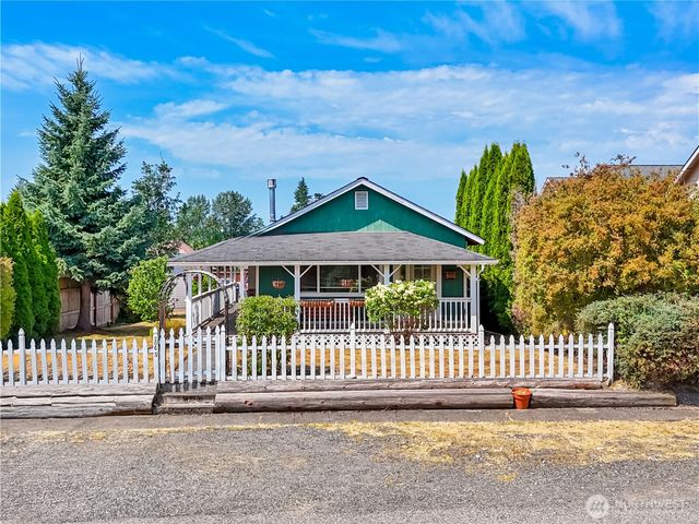 206 Kentucky Avenue, Granite Falls, WA 98252