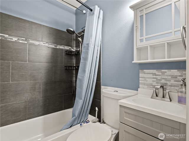 206 Kentucky Avenue, Granite Falls, WA 98252
