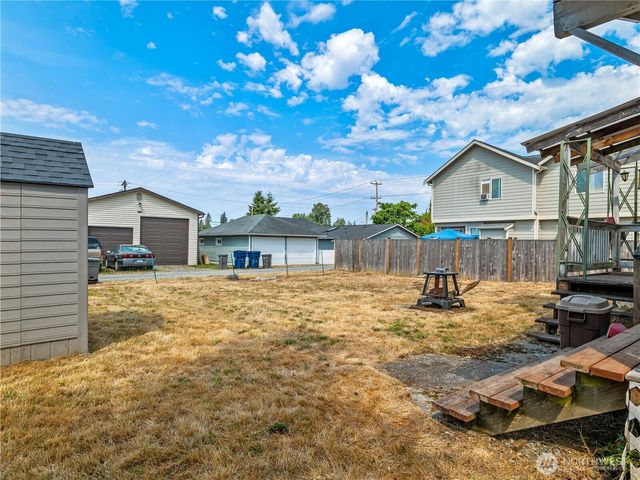 206 Kentucky Avenue, Granite Falls, WA 98252