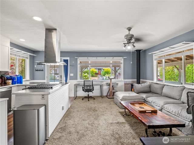 206 Kentucky Avenue, Granite Falls, WA 98252