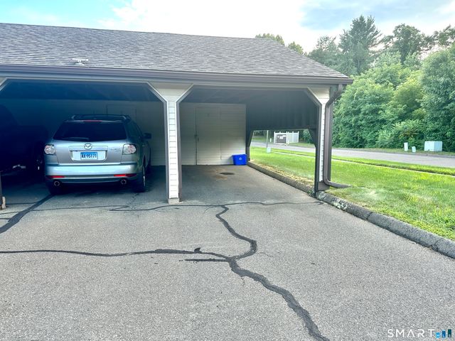 3 Saint Marc Circle Q, South Windsor, CT 06074