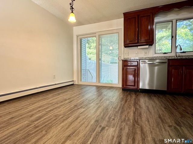 3 Saint Marc Circle Q, South Windsor, CT 06074